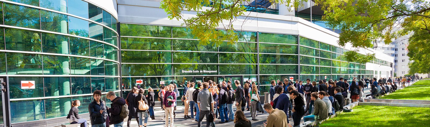 Grenoble Ecole de Management étudiants - students