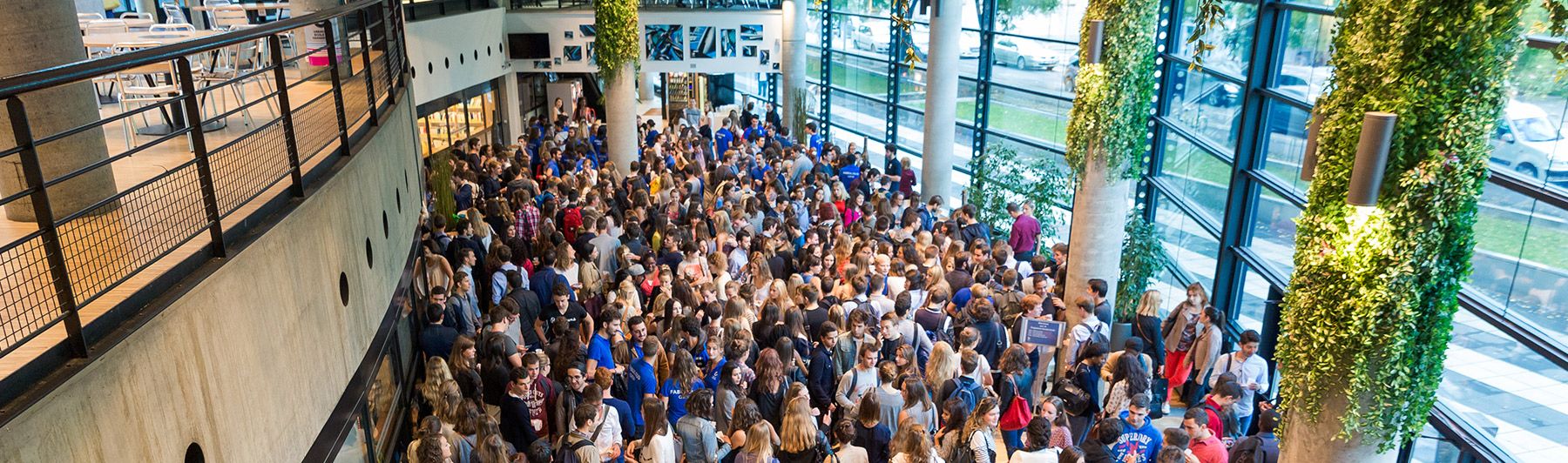 Grenoble Ecole de Management étudiants - students