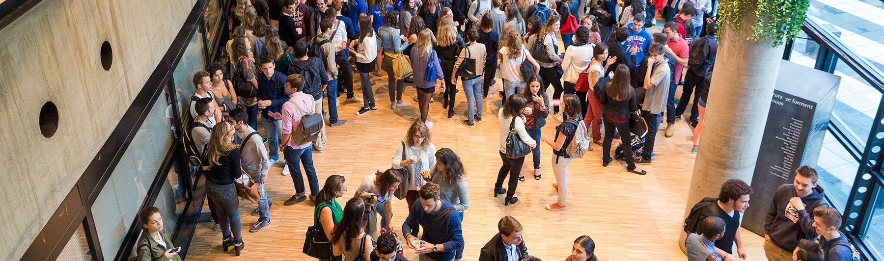 Grenoble Ecole de Management étudiants - students