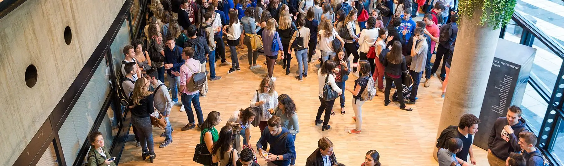 Grenoble Ecole de Management étudiants - students