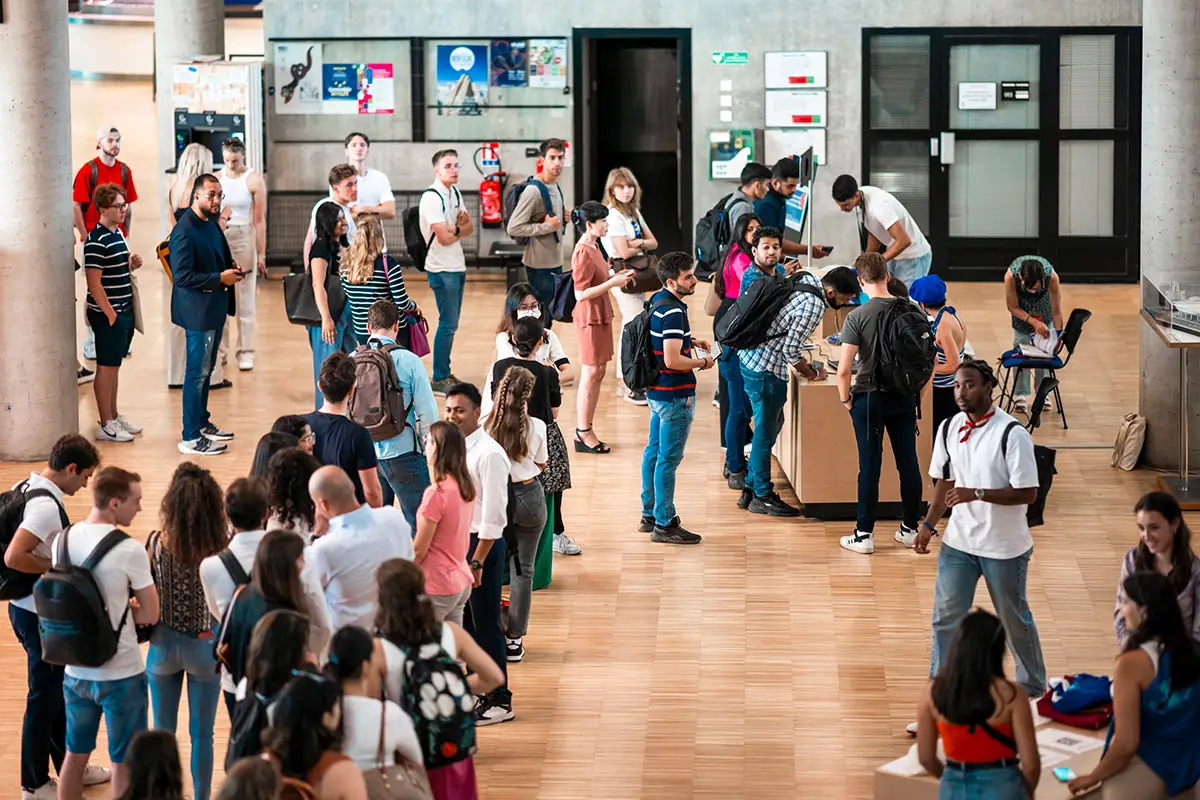 Intérieur du campus de Grenoble